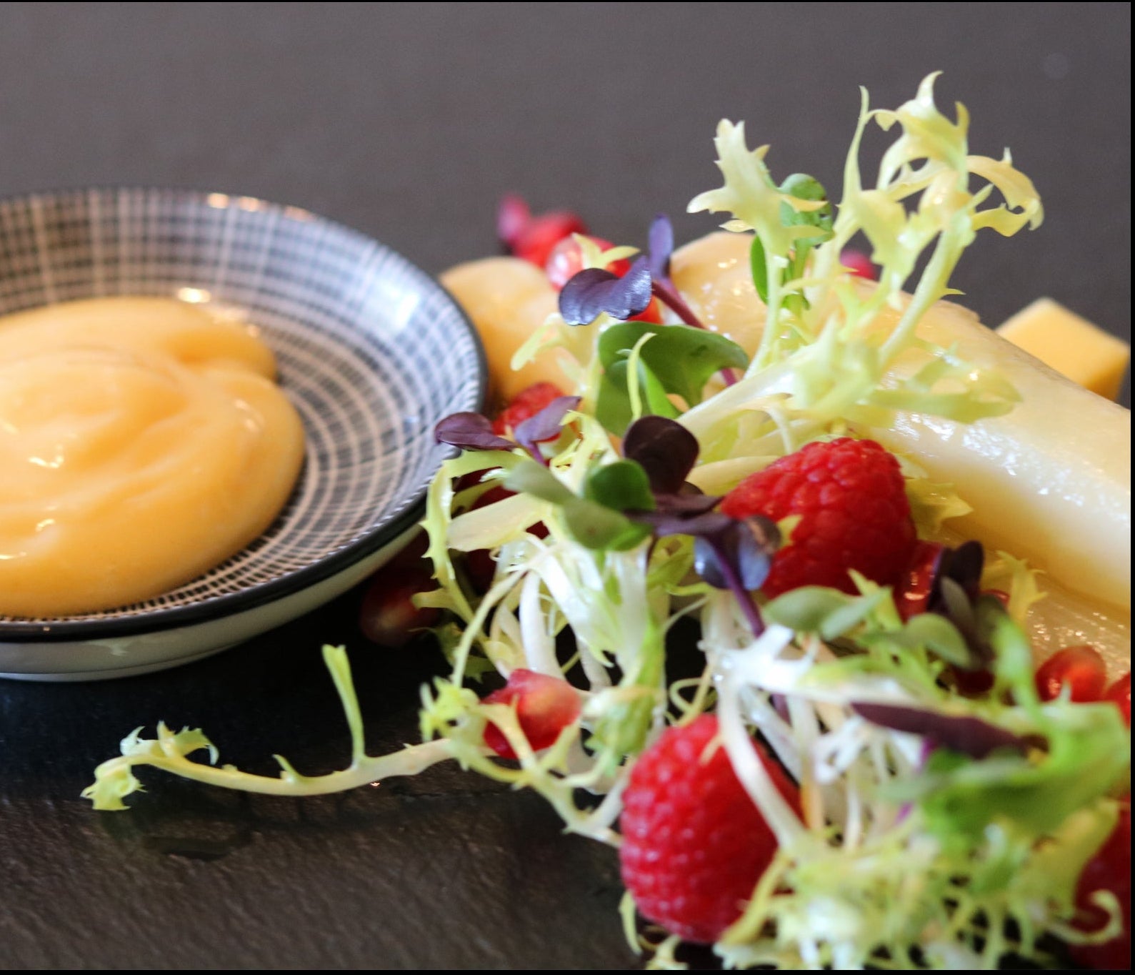 weißer Spargel mit Calamansi Mayonaise